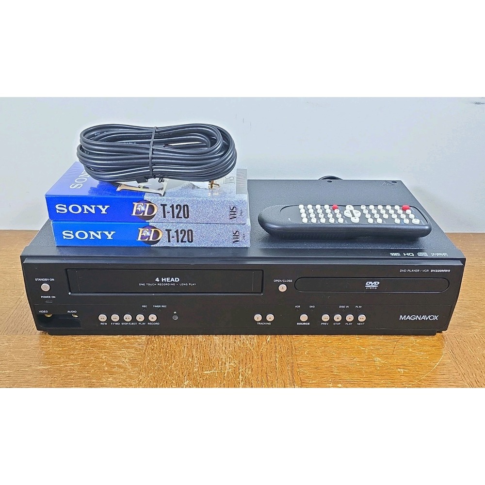 DV220MW9 Magnavox w/ Remote & Cables VCR DVD Combo 4 Head Player Working Tested